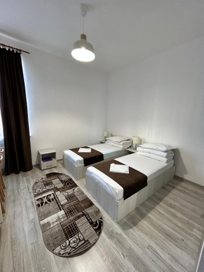 Hotel Continental City Center ยาช ภายนอก รูปภาพ