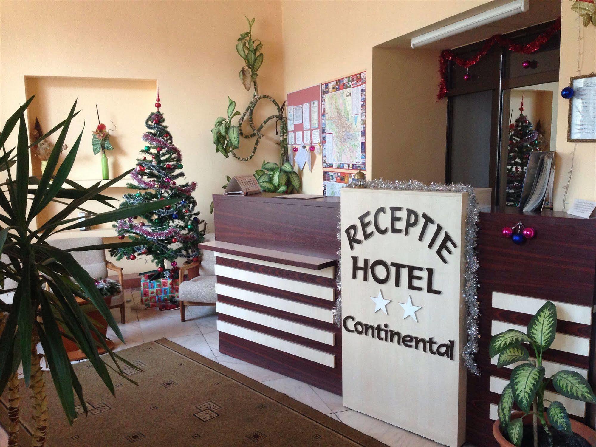 Hotel Continental City Center ยาช ภายนอก รูปภาพ