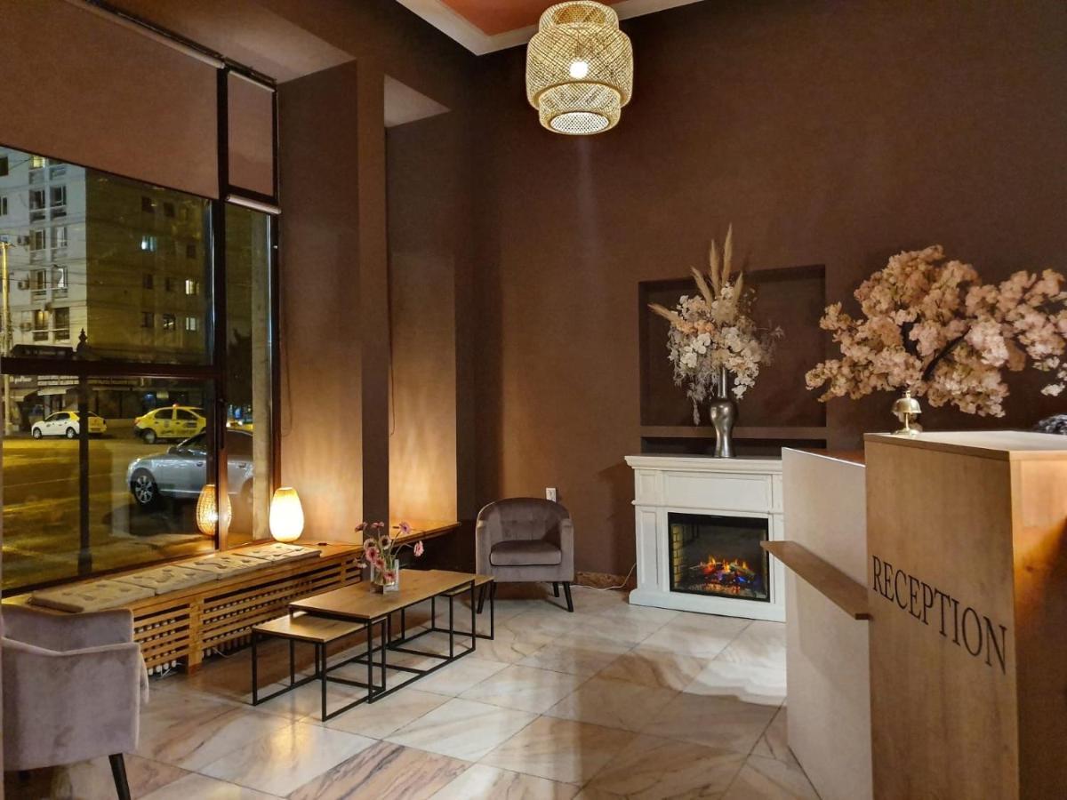 Hotel Continental City Center ยาช ภายนอก รูปภาพ